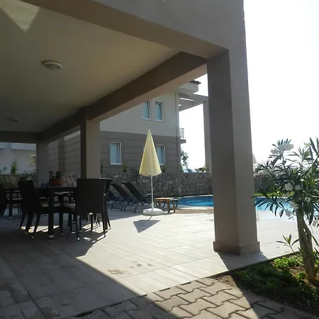 Villa New Age Oleander And Meander